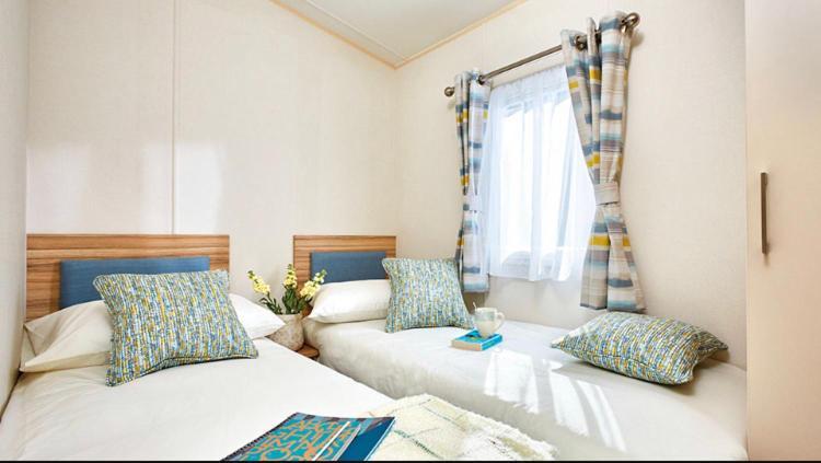 Ajl Caravan Rentals Turnberry Exteriör bild